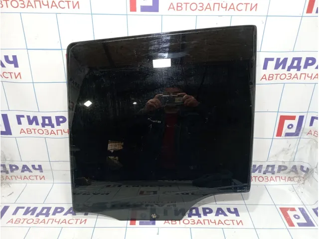 Стекло двери задней левой Mercedes-Benz ML55AMG (W163) 1637350310