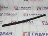 Уплотнитель стекла переднего правого Mercedes-Benz ML55AMG (W163) 1637200424