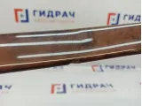Накладка декоративная Mercedes-Benz S500L W220 2206800771. На торпедо. Трещины.