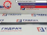 Накладка стекла переднего правого Mercedes-Benz S500L W220 2206900280. Хром.
