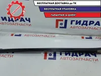 Молдинг лобового стекла правый Mercedes-Benz S500L W220 2206982698.