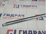 Накладка стекла переднего левого Mercedes-Benz GL (X166) 1667250165