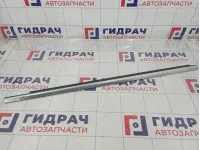 Накладка стекла переднего правого Mercedes-Benz GL (X166) 1667250265