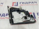 Фонарь задний внутренний правый Mercedes-Benz GL (X166) 1668201264