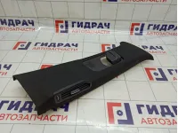Обшивка стойки средней правой верхняя Mercedes-Benz GL (X166) 1666902925