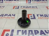 Болт крепления запасного колеса Mercedes-Benz GL (X166) 2518980114
