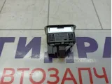 Кнопка откидного сиденья правая Mercedes-Benz GL (X166) 1668201310