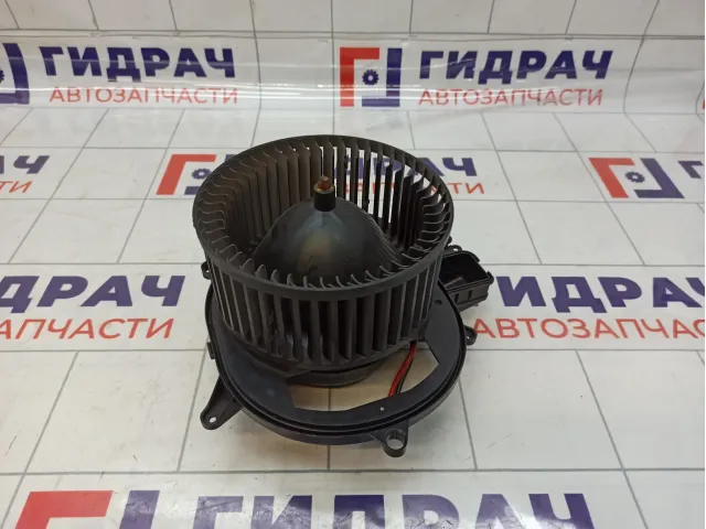 Моторчик отопителя передний Mercedes-Benz GL (X166) 1669066100