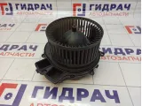 Моторчик отопителя передний Mercedes-Benz GL (X166) 1669066100