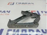 Петля капота правая Mercedes-Benz W211 2118800228. W211.