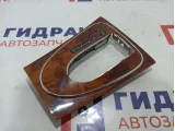Накладка центральной консоли Mercedes-Benz W211 2116802336. Трещины на лаке.