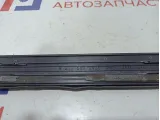 Накладка порога передняя правая Mercedes-Benz W211 2116801435. Внутренняя.