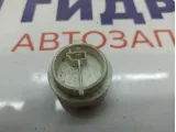 Датчик температуры жидкости отопителя Mercedes-Benz W211 2118300572.