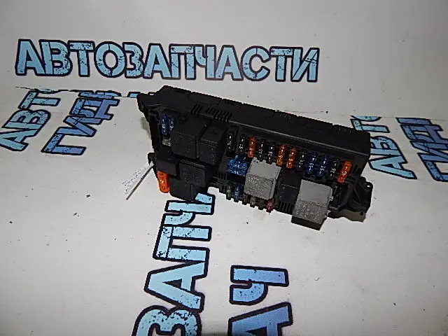 блок предохранителей подкапотный 2115452901 Mercedes-Benz  E-Class W211