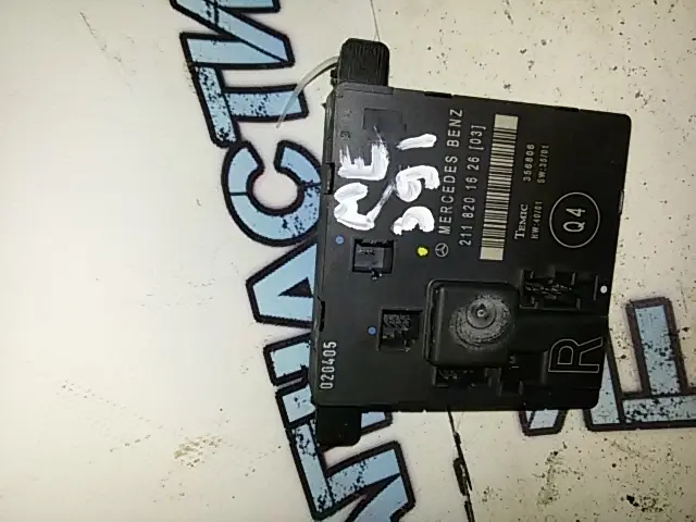 блок управления двери задней правой Mercedes-Benz  E-Class W211