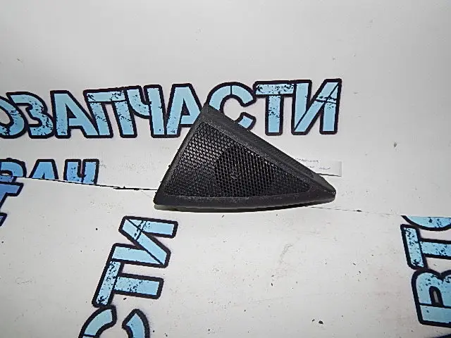 место под динамик левая Mercedes-Benz  E-Class W211