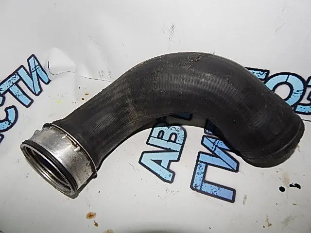 патрубок воздушный 1 Mercedes-Benz  E-Class W211