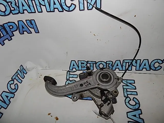 педаль ручника Mercedes-Benz  E-Class W211