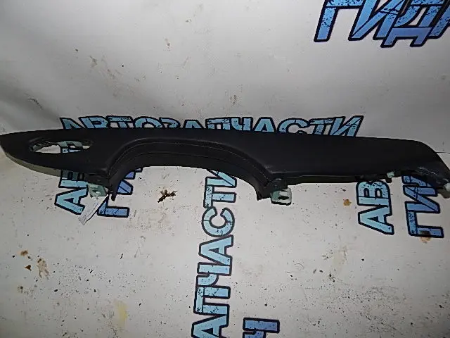 подлокотник задней левой двери Mercedes-Benz  E-Class W211