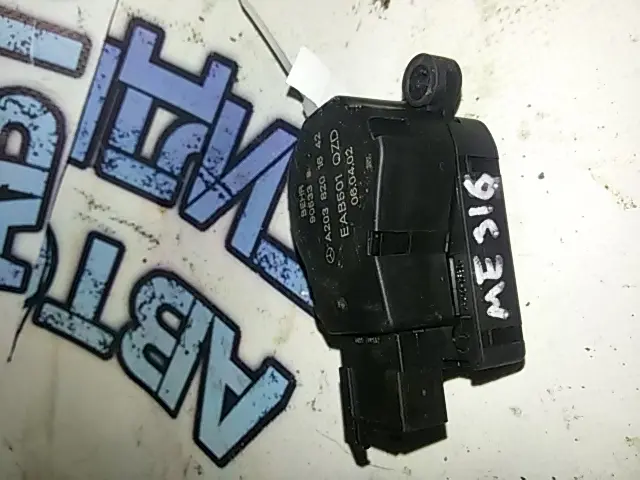 привод печки 1 Mercedes-Benz  E-Class W211