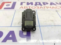 Моторчик заслонки отопителя Mitsubishi ASX 7820A080.