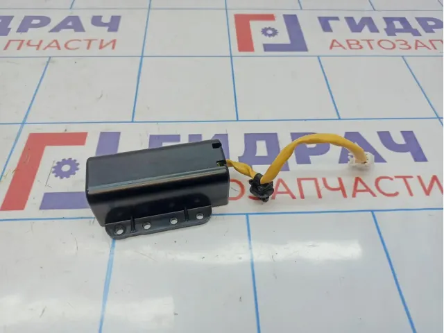 Выключатель AIR BAG Mitsubishi ASX 8610A124.