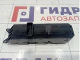 Блок управления стеклоподъемниками MITSUBISHI AIRTREK MR502232