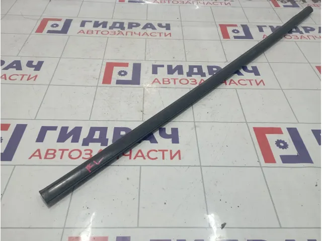 Накладка стекла переднего левого MITSUBISHI AIRTREK MR487151