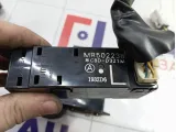 Кнопка стеклоподъемника задняя левая Mitsubishi Airtrek MR502238