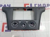 Накладка блока управления климат контролем Mitsubishi Airtrek MR590030