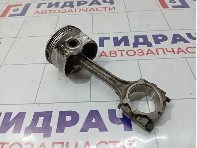 Поршень Mitsubishi Airtrek MD375587