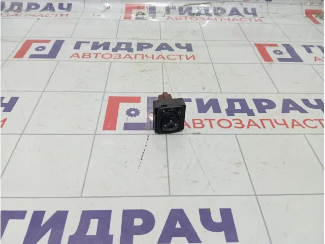 Переключатель регулировки зеркала Mitsubishi Airtrek MR951187