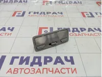 Плафон салонный Mitsubishi Airtrek MR330803