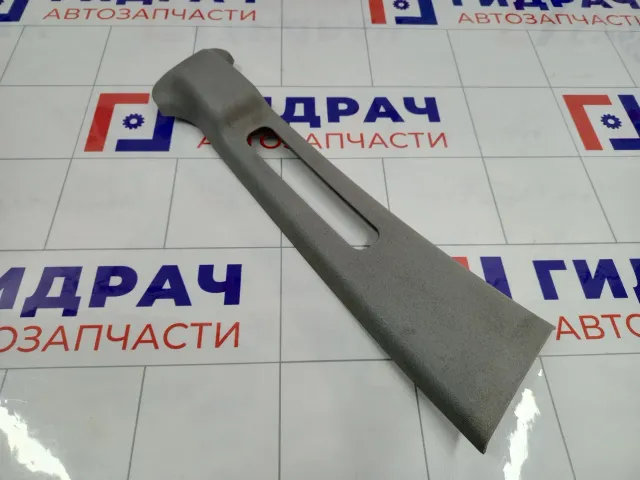 Обшивка стойки средней правой верхняя Mitsubishi Carisma MB947018