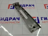 Обшивка стойки средней правой верхняя Mitsubishi Carisma MB947018