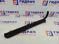Накладка порога передняя правая Mitsubishi Carisma MB947232