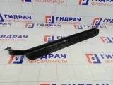 Накладка порога передняя правая Mitsubishi Carisma MB947232