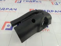 Кожух рулевой колонки нижний Mitsubishi Carisma