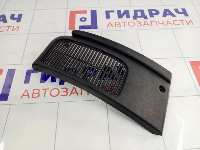 Решетка динамика передняя левая Mitsubishi Carisma MR114050