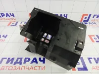 Кронштейн динамика задний левый Mitsubishi Carisma MB953371