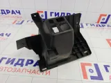 Кронштейн динамика задний левый Mitsubishi Carisma MB953371