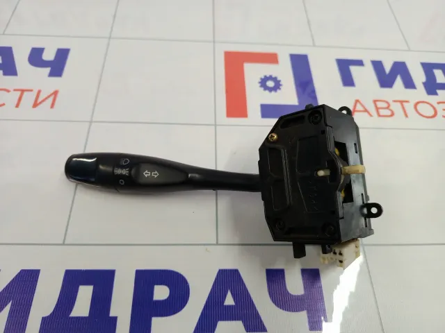 Переключатель поворотов подрулевой Mitsubishi Carisma