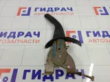 Рычаг, педаль стояночного тормоза Mitsubishi Carisma