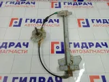 Стеклоподъемник механический задний правый Mitsubishi Carisma