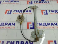 Стеклоподъемник механический задний правый Mitsubishi Carisma