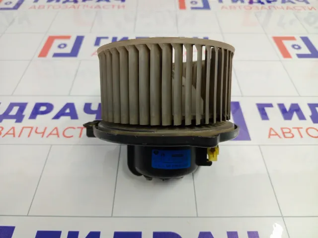 Моторчик отопителя (печки) Mitsubishi Carisma MF016070