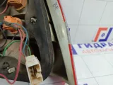 Фонарь задний наружный правый Mitsubishi Carisma
