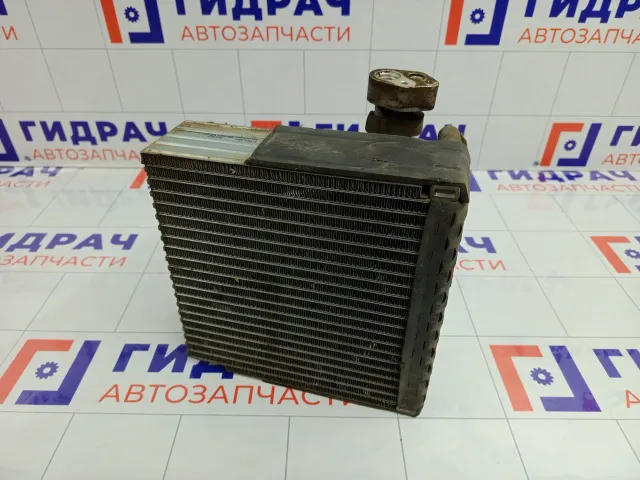 Испаритель кондиционера Mitsubishi Carisma