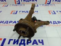 Кулак поворотный передний правый Mitsubishi Carisma