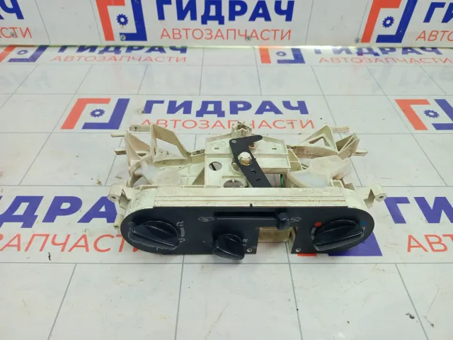 Блок управления отопителем (печкой) Mitsubishi Colt MR201365